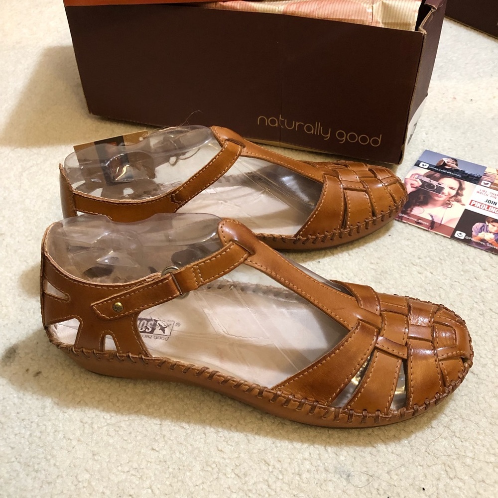NWT PIKOLINOS brandy leather sandals